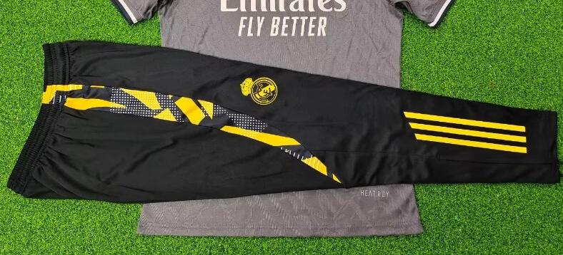 AAA Quality Real Madrid 24/25 Black/Yellow Long Soccer Pants